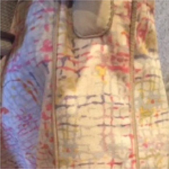 💕Chanel💕 multicolor rare retired clover, XL tote - Picture 13 of 16